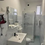 Retreat With Free Parking *