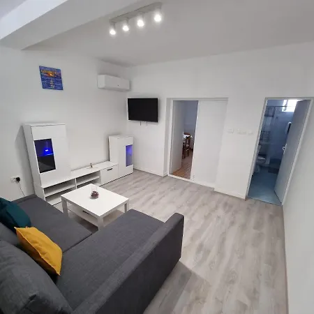 Apartamento Retreat With Free Parking *