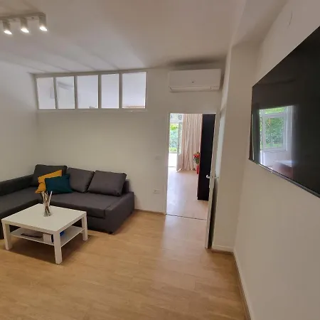 Appartement Retreat With Free Parking *