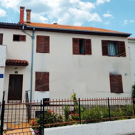 Appartement Retreat With Free Parking Pula