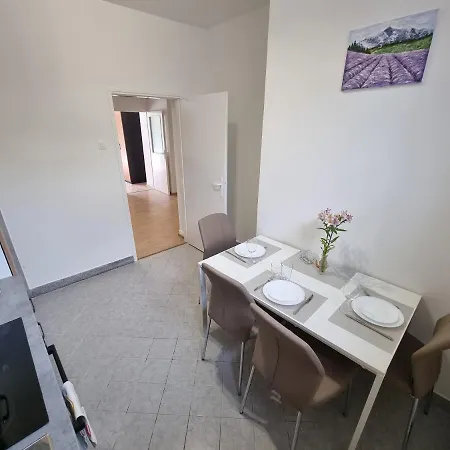 Retreat With Free Parking