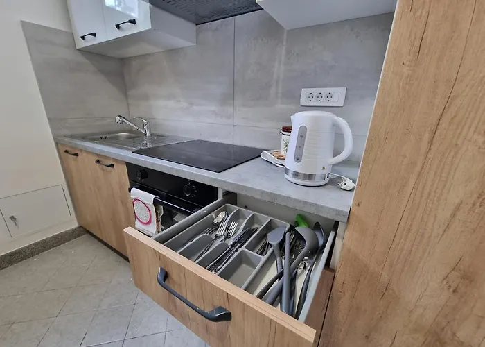 Retreat With Free Parking