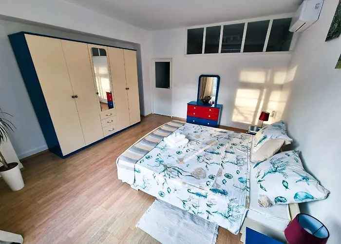 Retreat With Free Parking