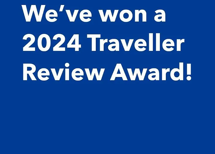 Retreat With Free Parking Pula