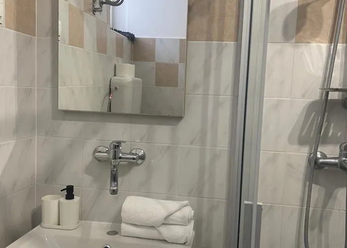 Retreat With Free Parking Daire Pula